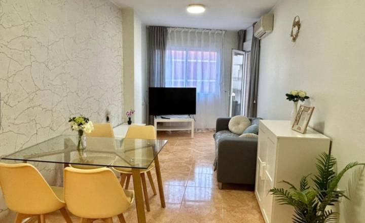 Apartament - Resale - Torrevieja - Torrevieja*