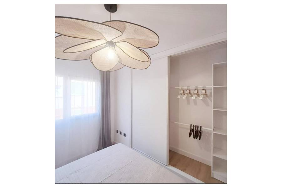 Reventa - Apartamento - Torrevieja - Parque de las Naciones