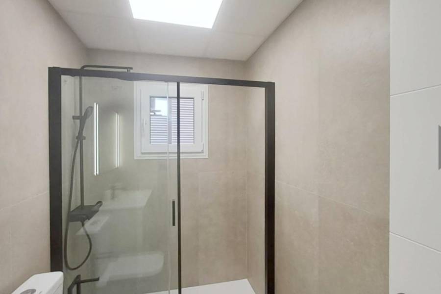 Reventa - Apartamento - Torrevieja - Parque de las Naciones