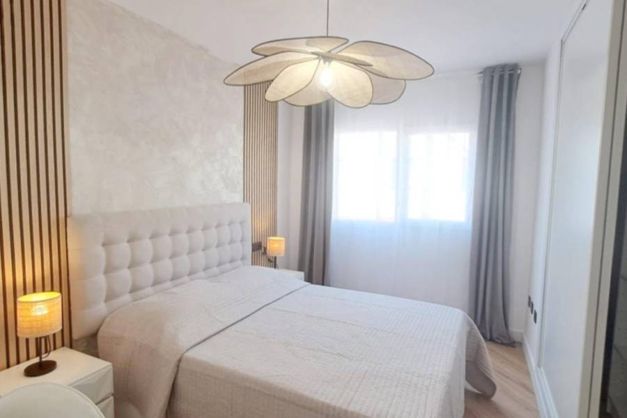 Reventa - Apartamento - Torrevieja - Parque de las Naciones