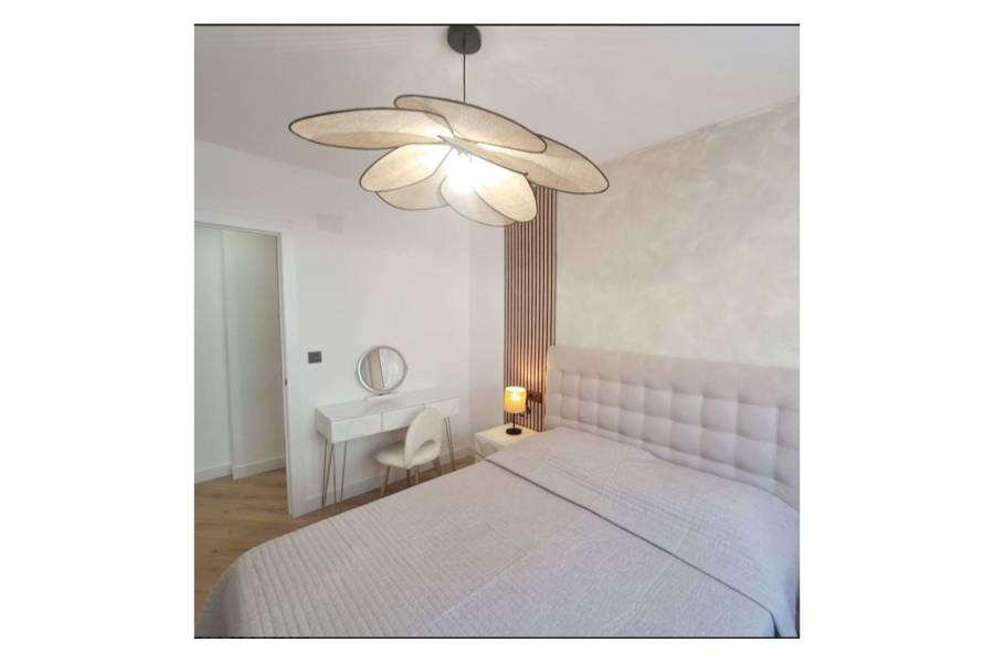 Reventa - Apartamento - Torrevieja - Parque de las Naciones