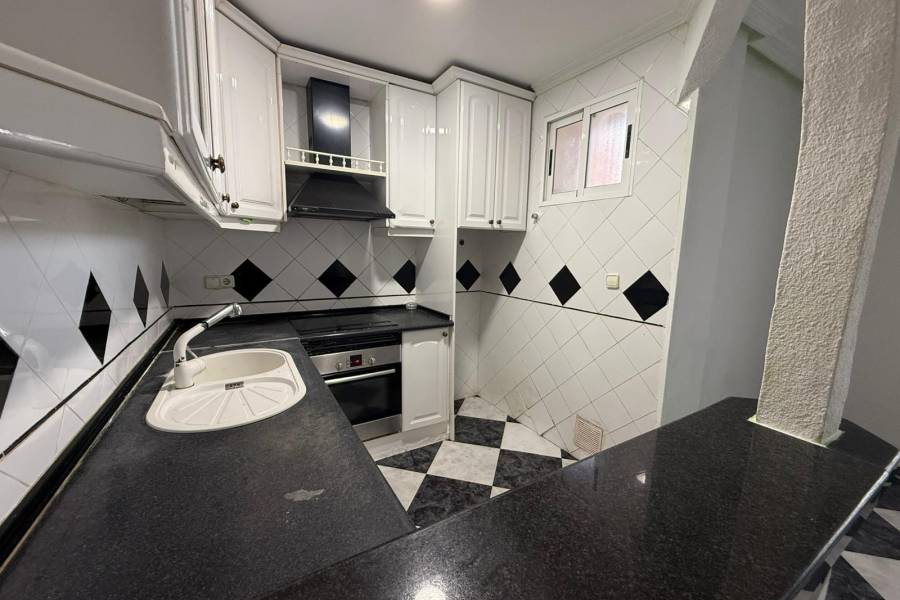 Weiterverkauf  - Wohnung - Torrevieja - La Mata/PLAYA