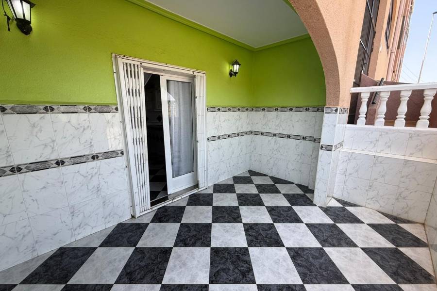 Weiterverkauf  - Wohnung - Torrevieja - La Mata/PLAYA