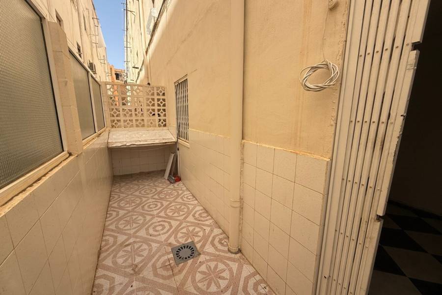 Weiterverkauf  - Wohnung - Torrevieja - La Mata/PLAYA