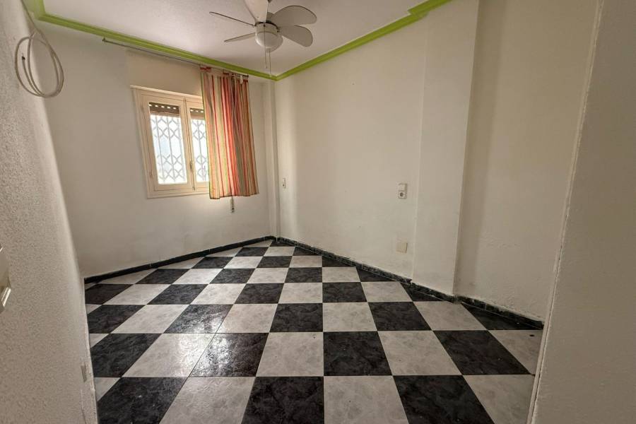 Weiterverkauf  - Wohnung - Torrevieja - La Mata/PLAYA