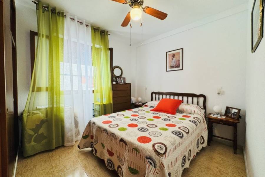 Reventa - Apartamento - La Mata - Plaza/ PLAYA