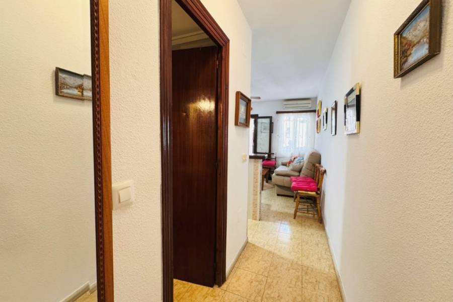 Reventa - Apartamento - La Mata - Plaza/ PLAYA