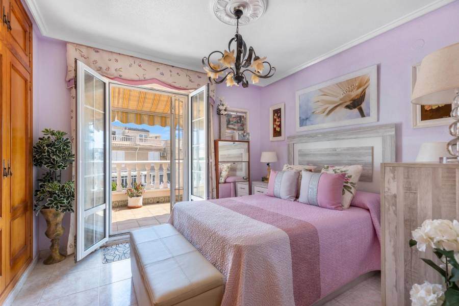 Reventa - Casa - Torrevieja - Playa Los Locos