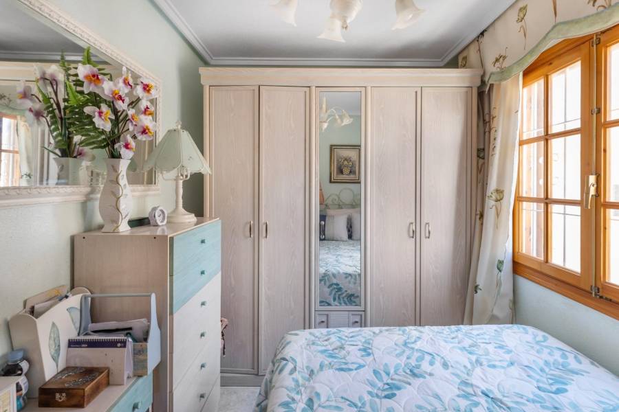 Reventa - Casa - Torrevieja - Playa Los Locos