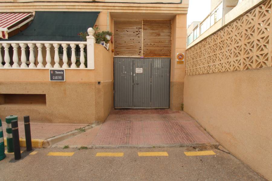 Resale - Parking  - Torrevieja - Torrevieja*