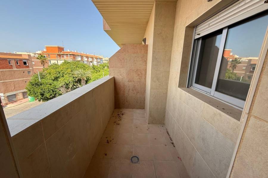 Reventa - Apartamento - La Mata - Pueblo/ PLAYA