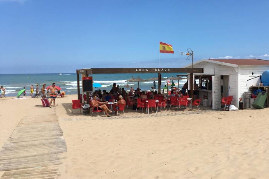 Weiterverkauf  - Reihenhaus-Bungalow - Guardamar - Urbanizaciones /PLAYA