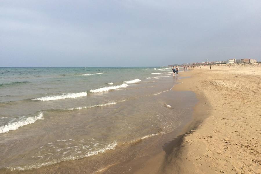 Weiterverkauf  - Reihenhaus-Bungalow - Guardamar - Urbanizaciones /PLAYA