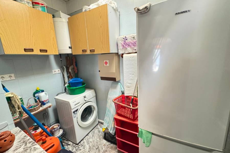 Weiterverkauf  - Reihenhaus-Bungalow - Guardamar - Urbanizaciones /PLAYA