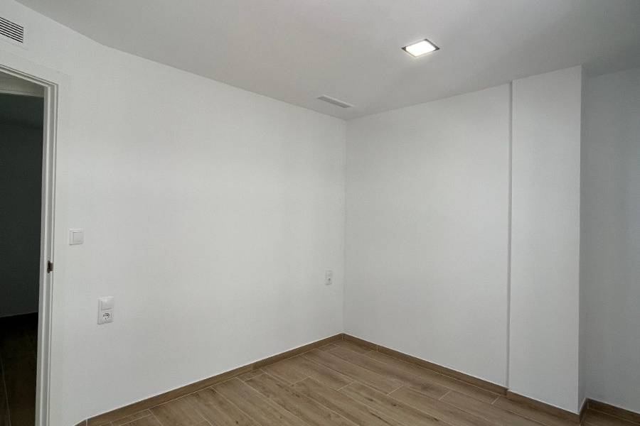 Reventa - Apartamento - La Mata - Pueblo/ PLAYA