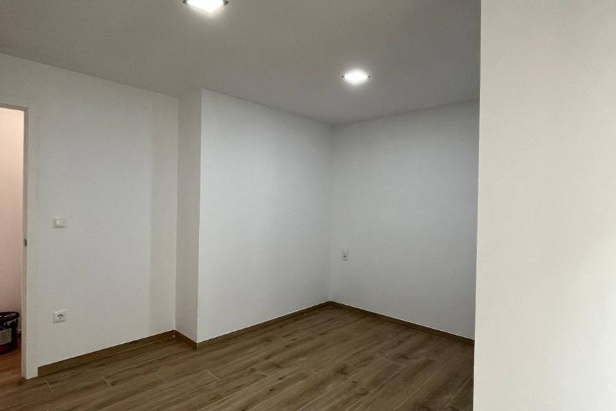 Reventa - Apartamento - La Mata - Pueblo/ PLAYA