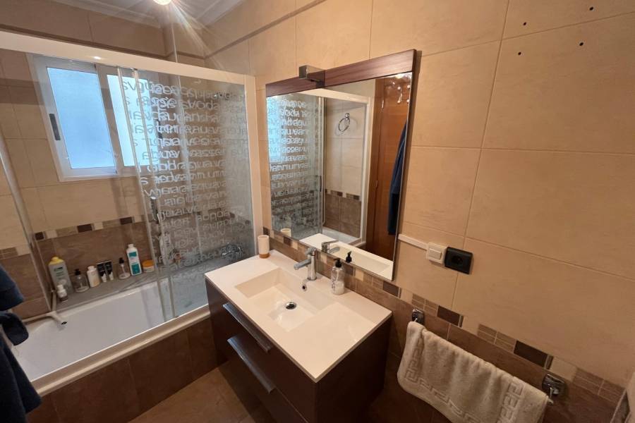 Reventa - Piso - Los Montesinos  - Pueblo