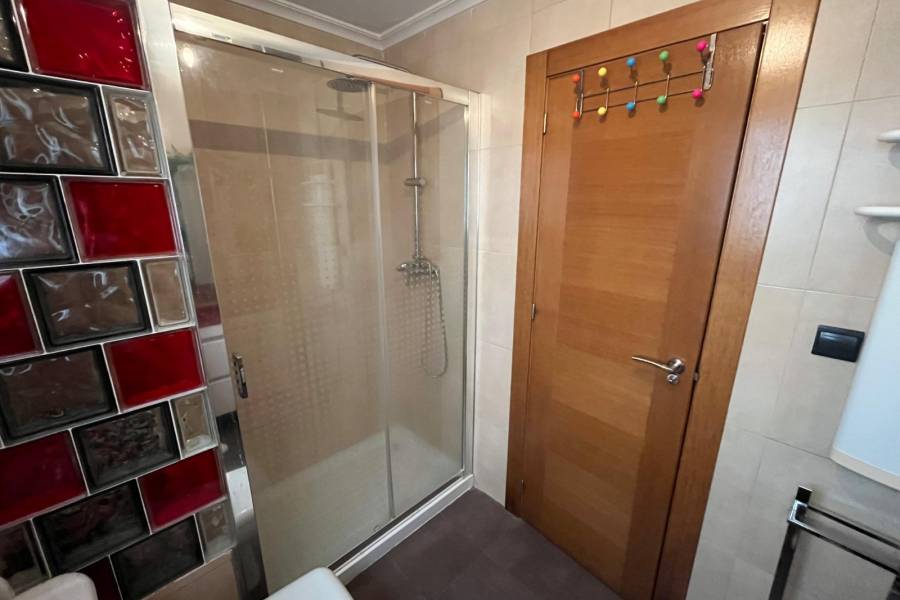 Reventa - Piso - Los Montesinos  - Pueblo