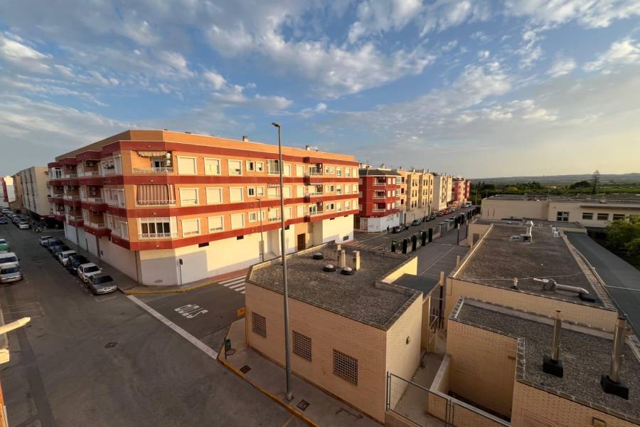 Reventa - Piso - Los Montesinos  - Pueblo