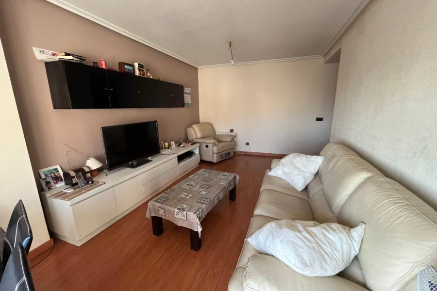 Reventa - Piso - Los Montesinos  - Pueblo