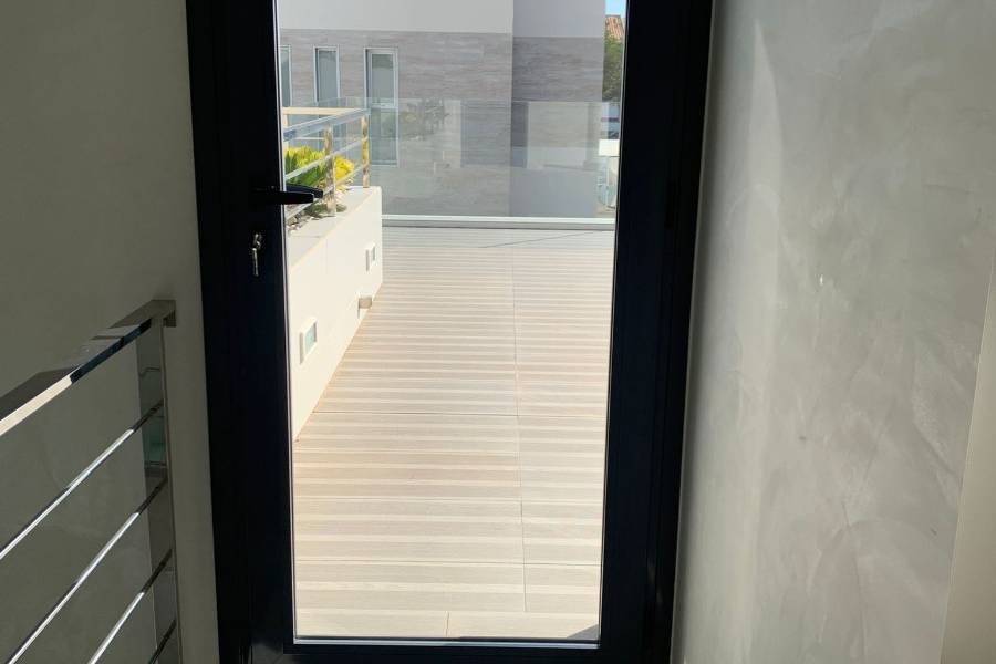 Reventa - Chalet - Campoamor - Orihuela Costa  - Campoamor 