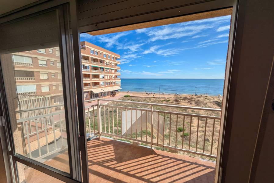 Reventa - Apartamento - La Mata - PLAYA