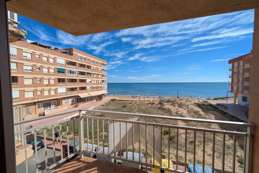 Reventa - Apartamento - La Mata - PLAYA