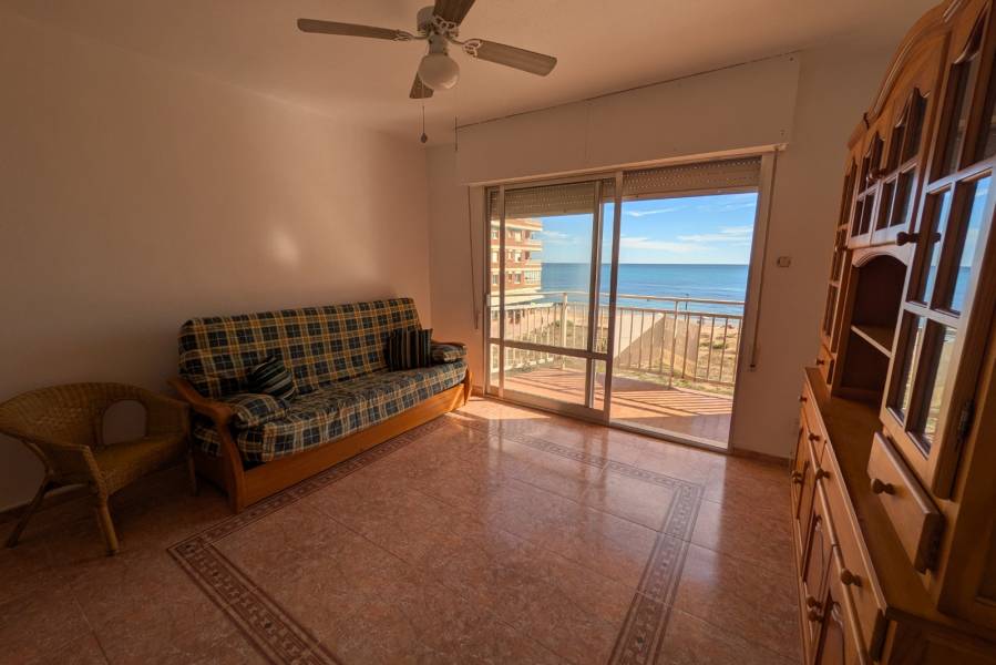 Reventa - Apartamento - La Mata - PLAYA