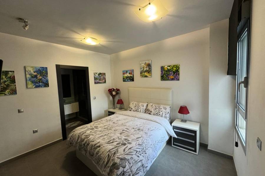 Reventa - Piso - La Mata - Pueblo/ PLAYA