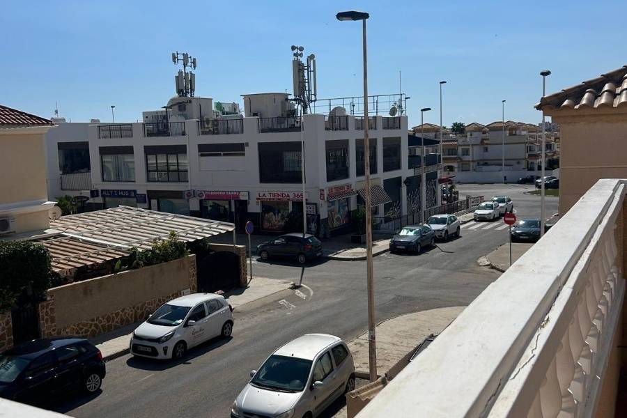 Reventa - Bungalow - Torrevieja - Aguas Nuevas