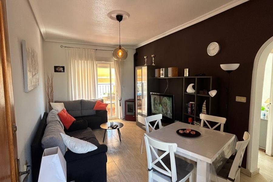 Reventa - Bungalow - Torrevieja - Aguas Nuevas