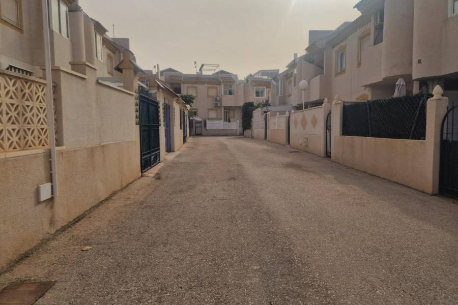 Reventa - Bungalow - Torrevieja - Pueblo 