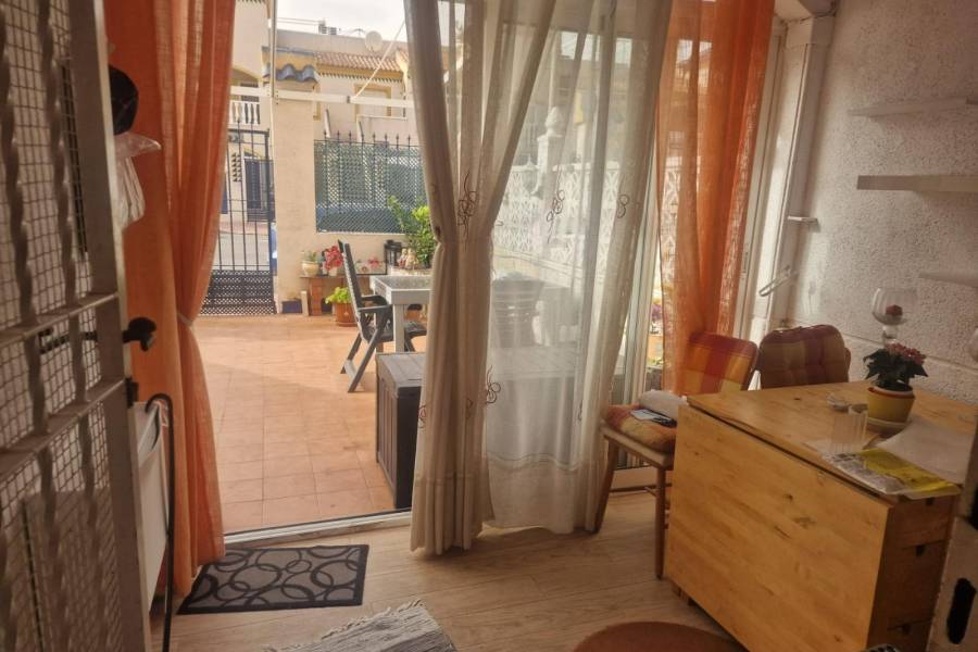 Reventa - Bungalow - Torrevieja - Pueblo 