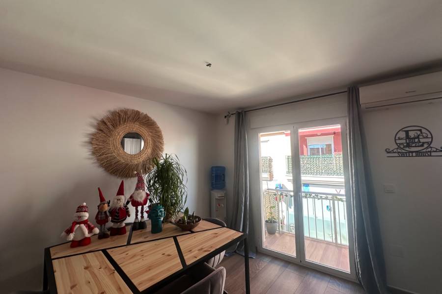 Reventa - Apartamento - Pilar de la Horadada - Pueblo