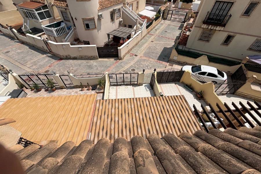 Reventa - Chalet - ORIHUELA COSTA - ORIHUELA COSTA 