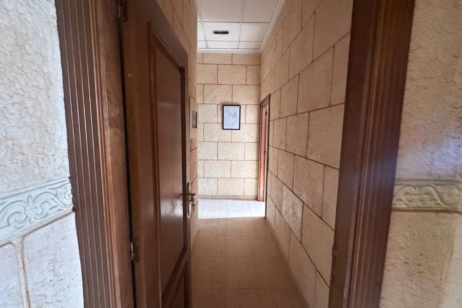 Resale - Commercial - Los Montesinos - Pueblo