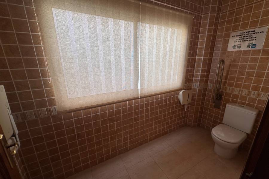 Resale - Commercial - Los Montesinos - Pueblo