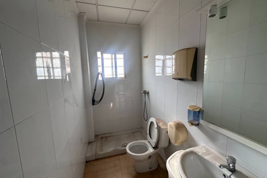 Resale - Commercial - Los Montesinos - Pueblo