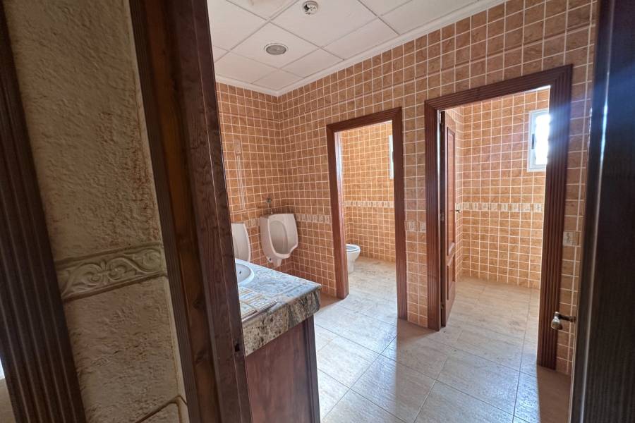 Resale - Commercial - Los Montesinos - Pueblo