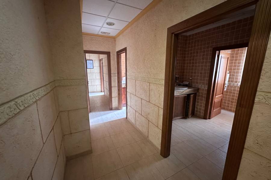 Resale - Commercial - Los Montesinos - Pueblo