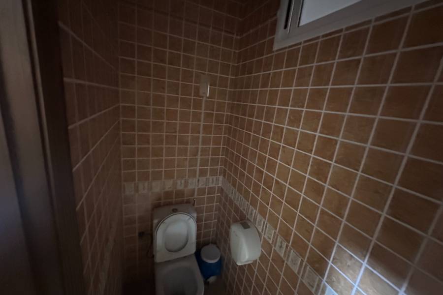 Resale - Commercial - Los Montesinos - Pueblo