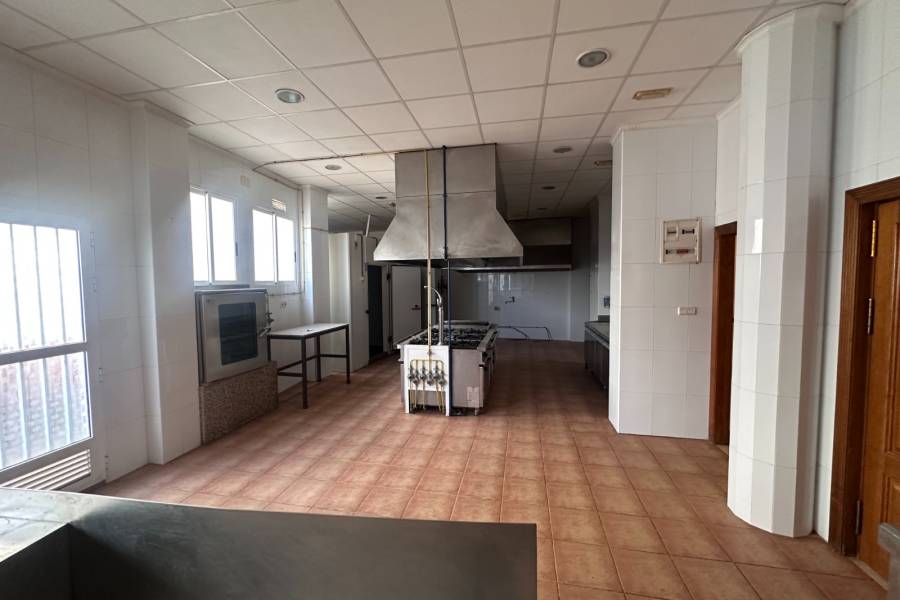 Resale - Commercial - Los Montesinos - Pueblo