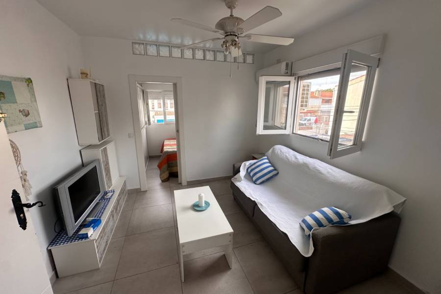 Reventa - Estudio - Torrevieja - Torrevieja*