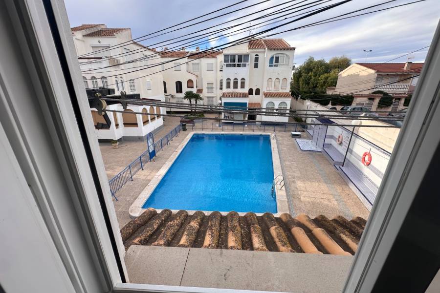 Reventa - Estudio - Torrevieja - Torrevieja*