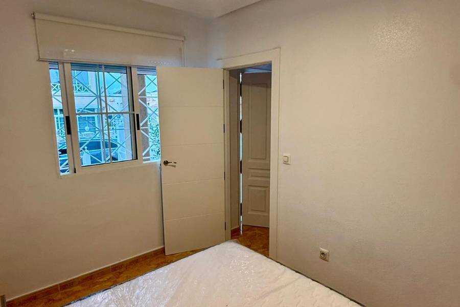 Reventa - Casa - Torrevieja - Playa de los Locos