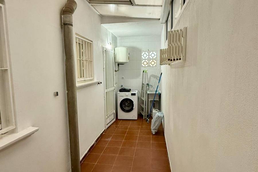 Reventa - Casa - Torrevieja - Playa de los Locos