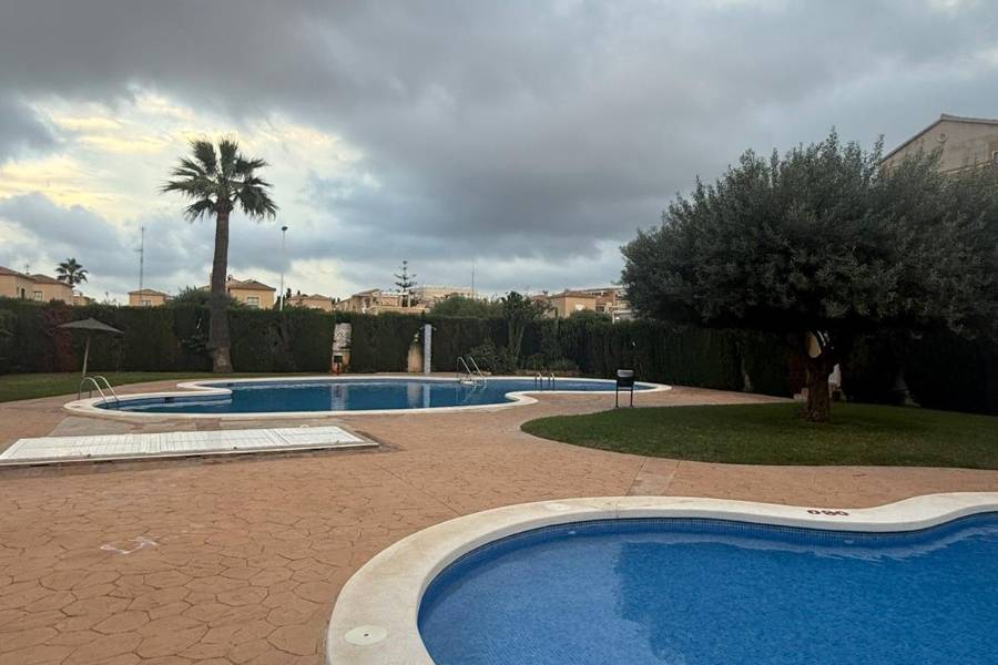 Reventa - Casa - Torrevieja - Playa de los Locos