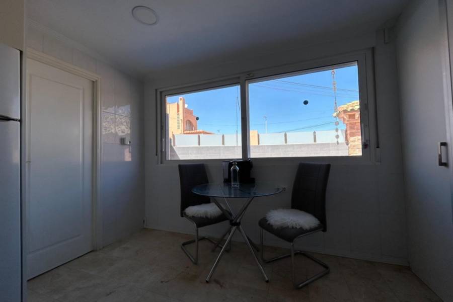 Reventa - Villa  - Torrevieja - Los Frutales