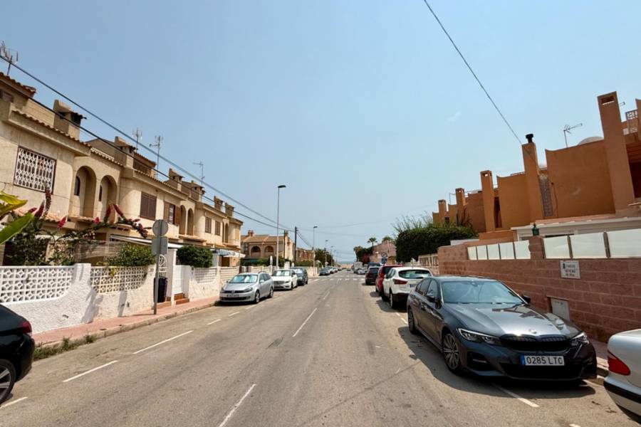 Reventa - Villa  - Torrevieja - Los Frutales