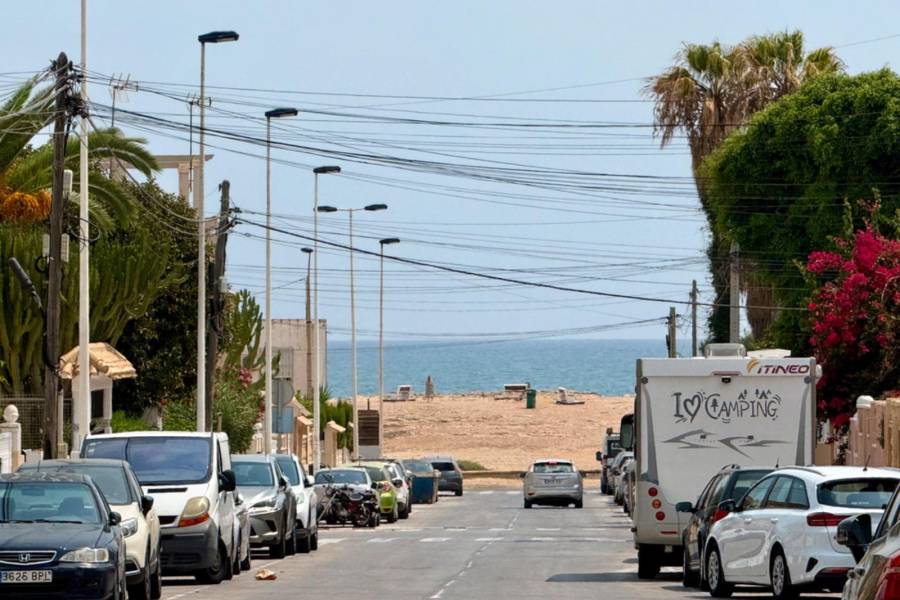 Reventa - Villa  - Torrevieja - Los Frutales